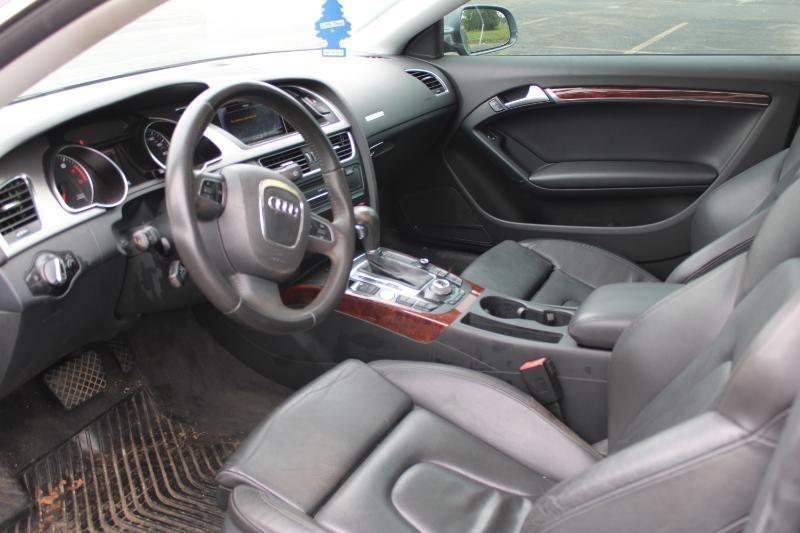 Audi A5 Coupe 2.0T quattro Tiptronic 2012
