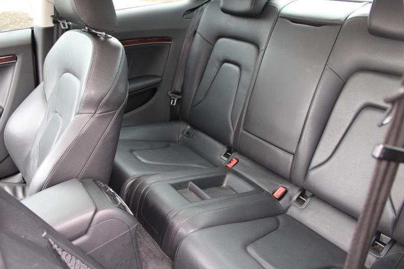 Audi A5 Coupe 2.0T quattro Tiptronic 2012