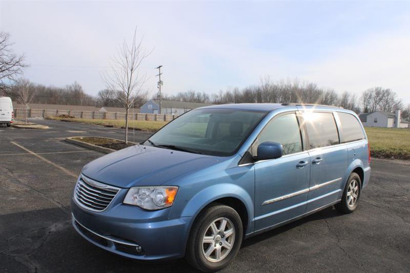 Chrysler Town & Country Touring 2012