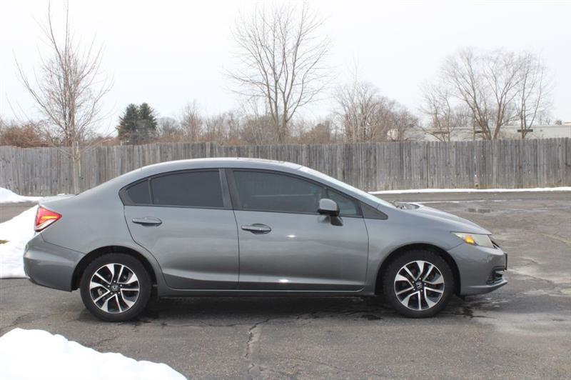 Honda Civic EX Sedan 5-Speed AT 2013