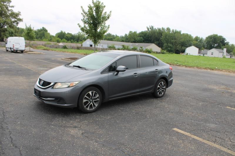 Honda Civic EX Sedan 5-Speed AT 2013