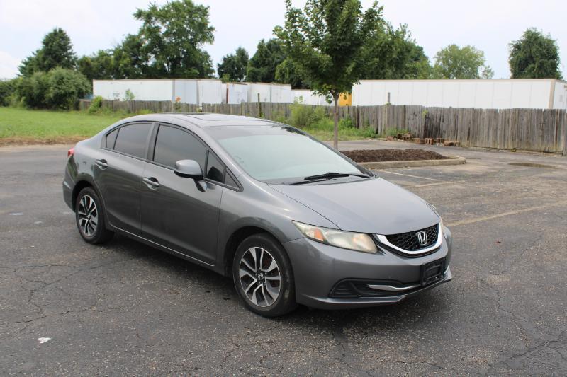 Honda Civic EX Sedan 5-Speed AT 2013