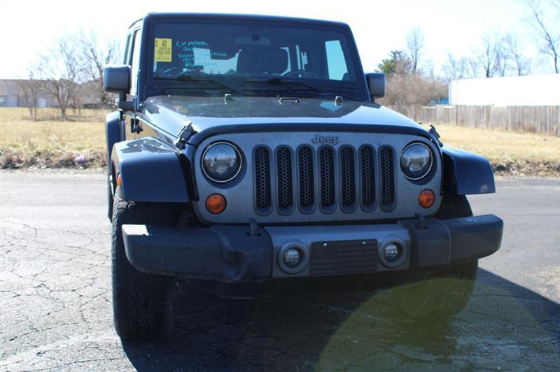 Jeep Wrangler Unlimited Sahara 4WD 2012