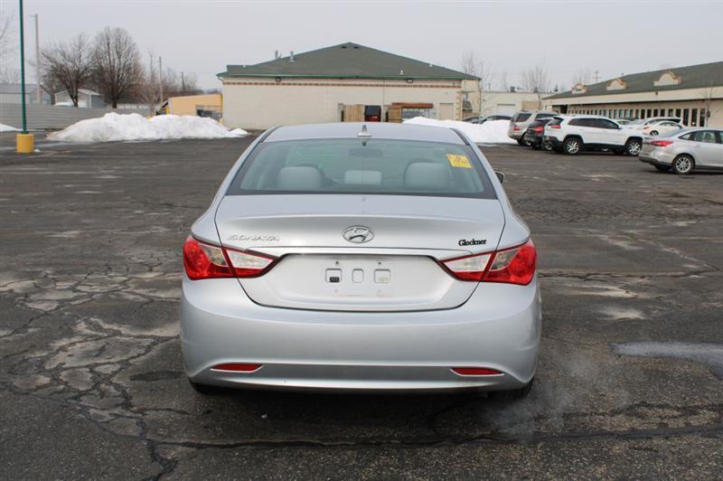 Hyundai Sonata GLS Auto 2011