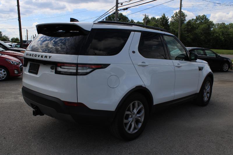 Land Rover Discovery SE 2018