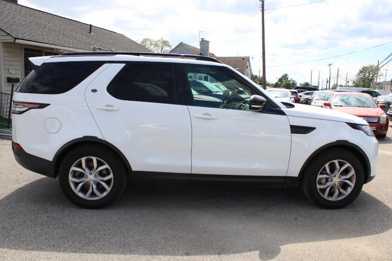Land Rover Discovery SE 2018