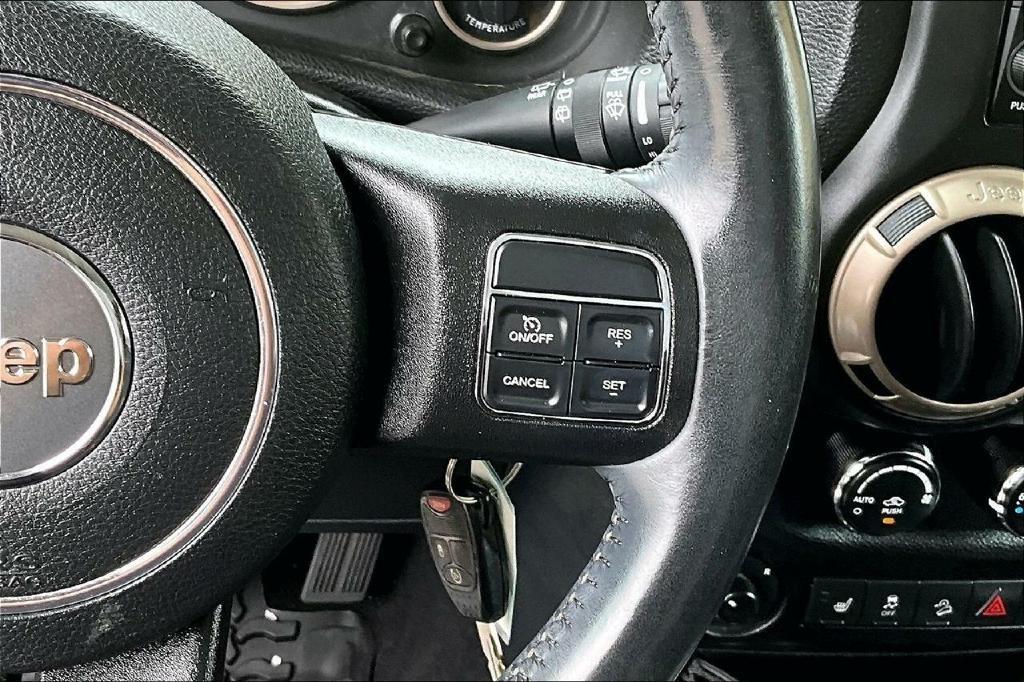 Jeep Wrangler Unlimited Sahara 4WD 2016