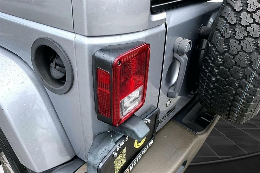 Jeep Wrangler Unlimited Sahara 4WD 2016