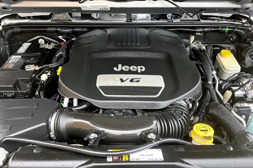 Jeep Wrangler Unlimited Sahara 4WD 2016