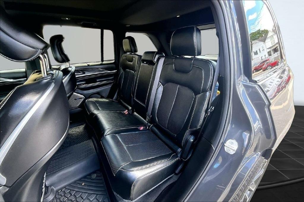 Jeep Grand Cherokee Overland 4WD 2022