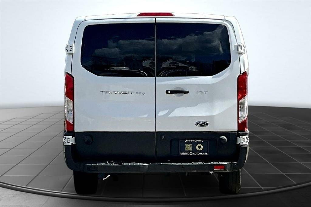 Ford Transit 350 Wagon Low Roof XLT w/Sliding Pass. 148-in. WB 2018