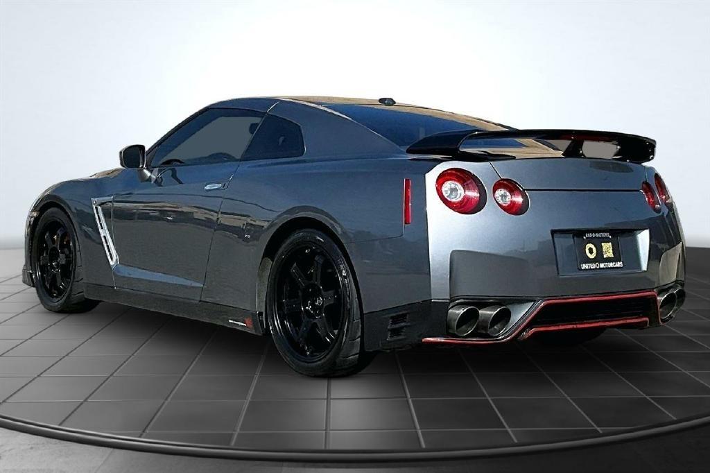 Nissan GT-R Premium 2015