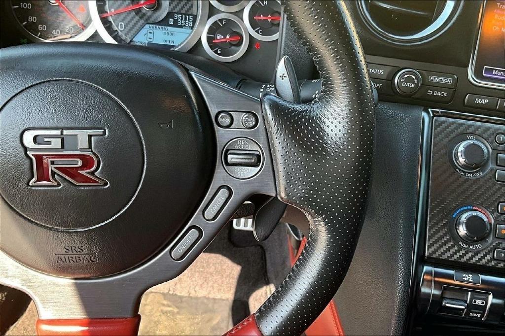 Nissan GT-R Premium 2015
