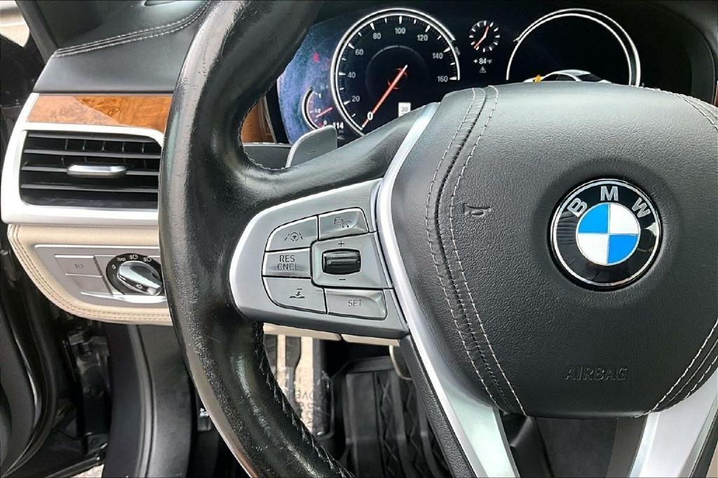 BMW 7-Series 740i 2019