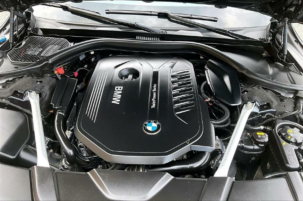BMW 7-Series 740i 2019