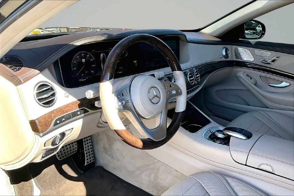 Mercedes-Benz S-Class S560 2019