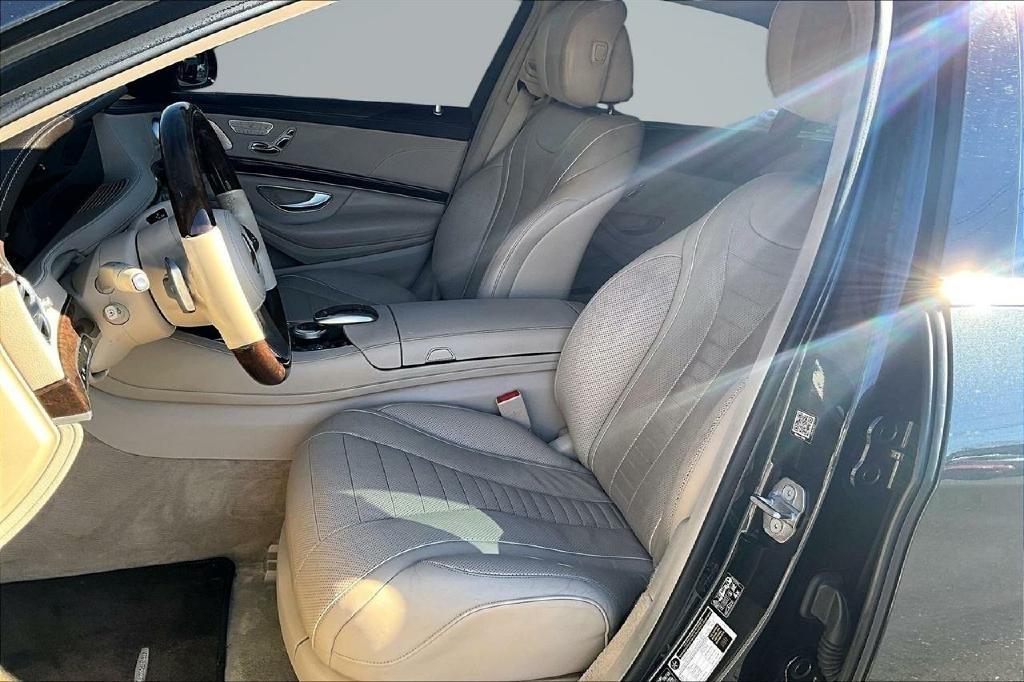 Mercedes-Benz S-Class S560 2019