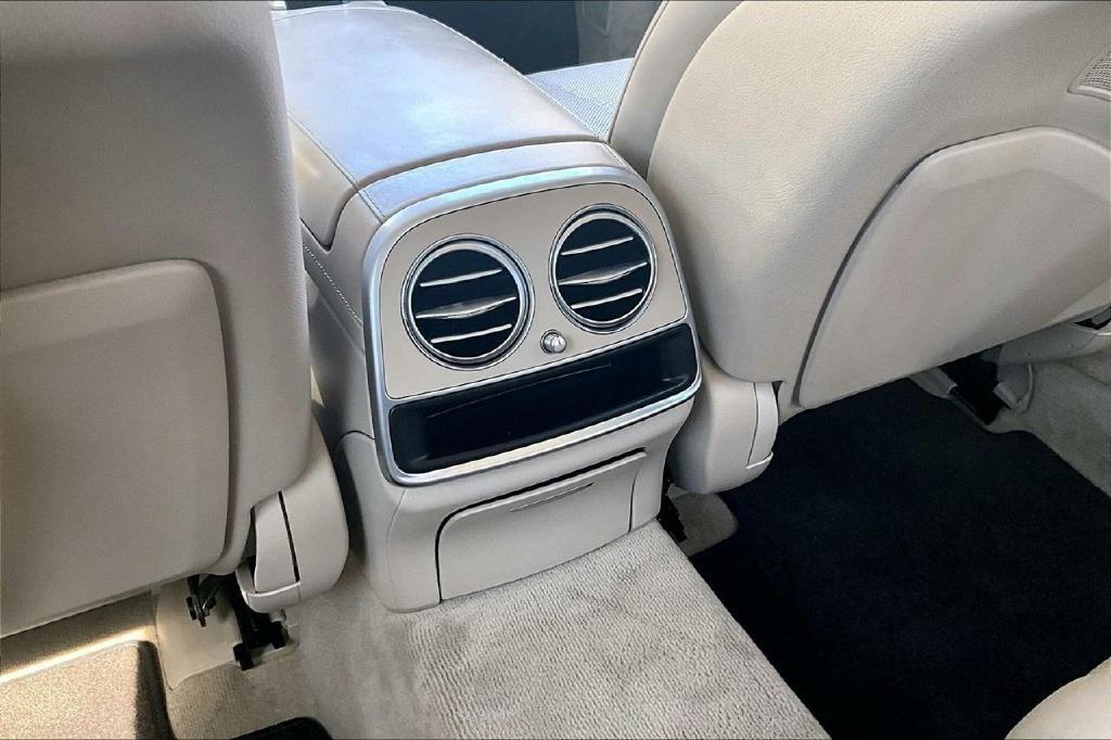 Mercedes-Benz S-Class S560 4MATIC 2019