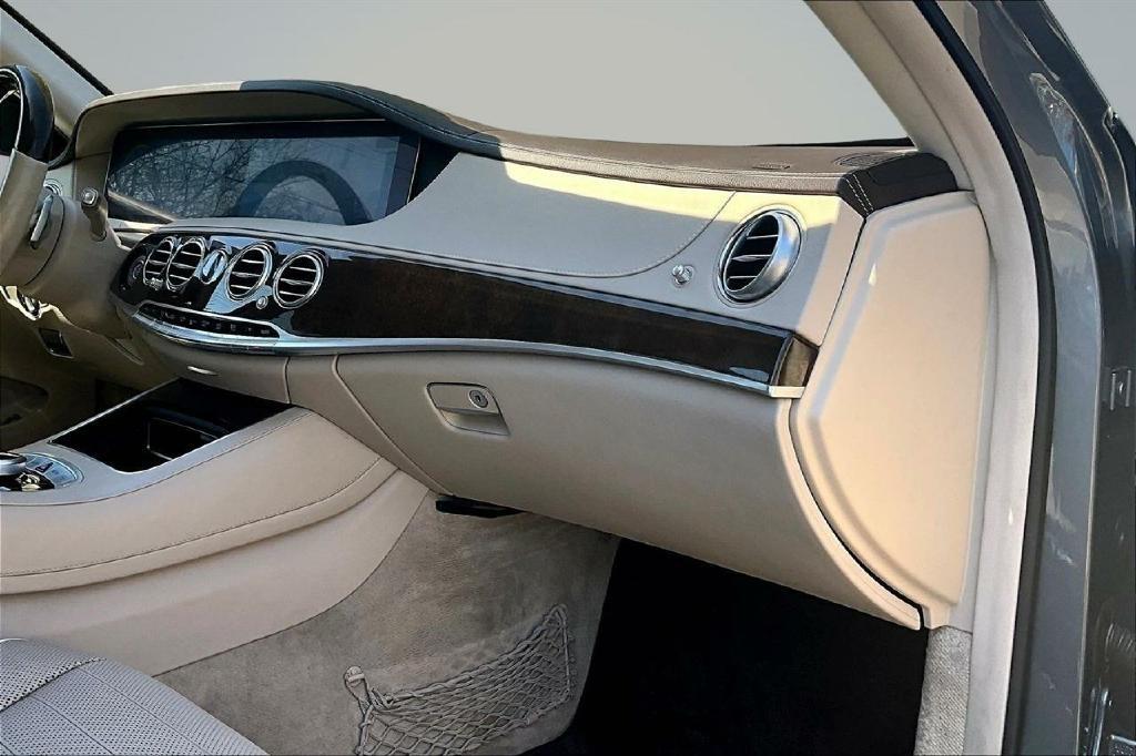 Mercedes-Benz S-Class S560 4MATIC 2019