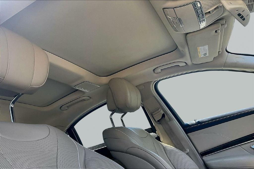 Mercedes-Benz S-Class S560 4MATIC 2019