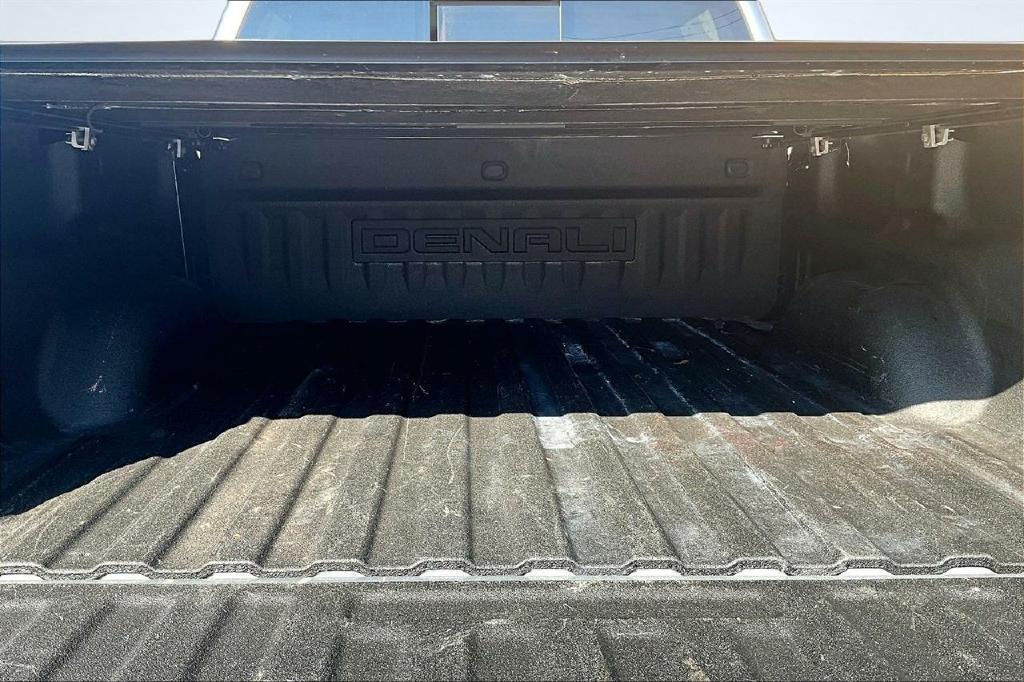 GMC Sierra 1500 Denali Crew Cab Long Box 4WD 2018