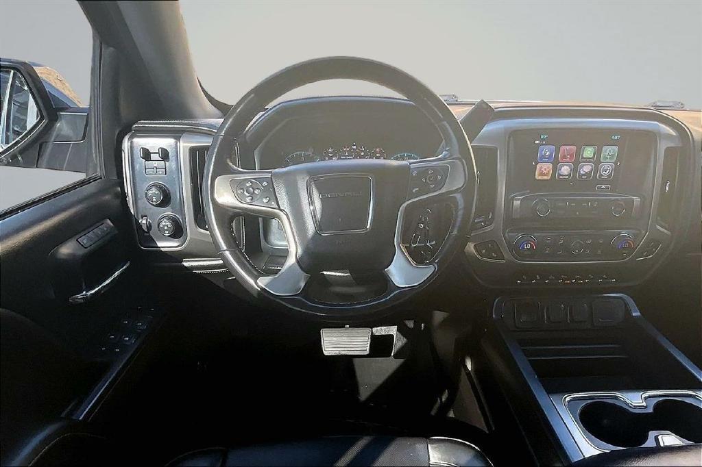 GMC Sierra 1500 Denali Crew Cab Long Box 4WD 2018