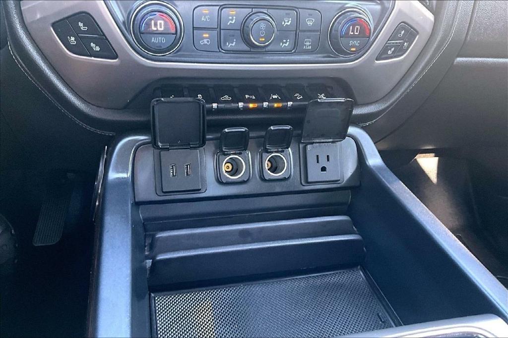 GMC Sierra 1500 Denali Crew Cab Long Box 4WD 2018