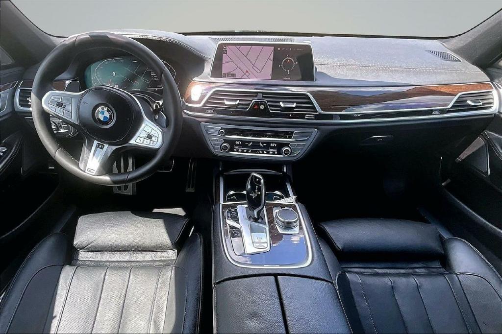 BMW 7-Series 740i 2020