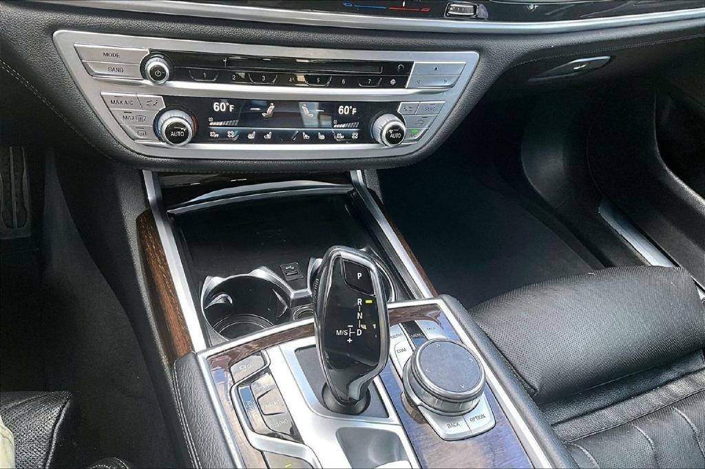 BMW 7-Series 740i 2020