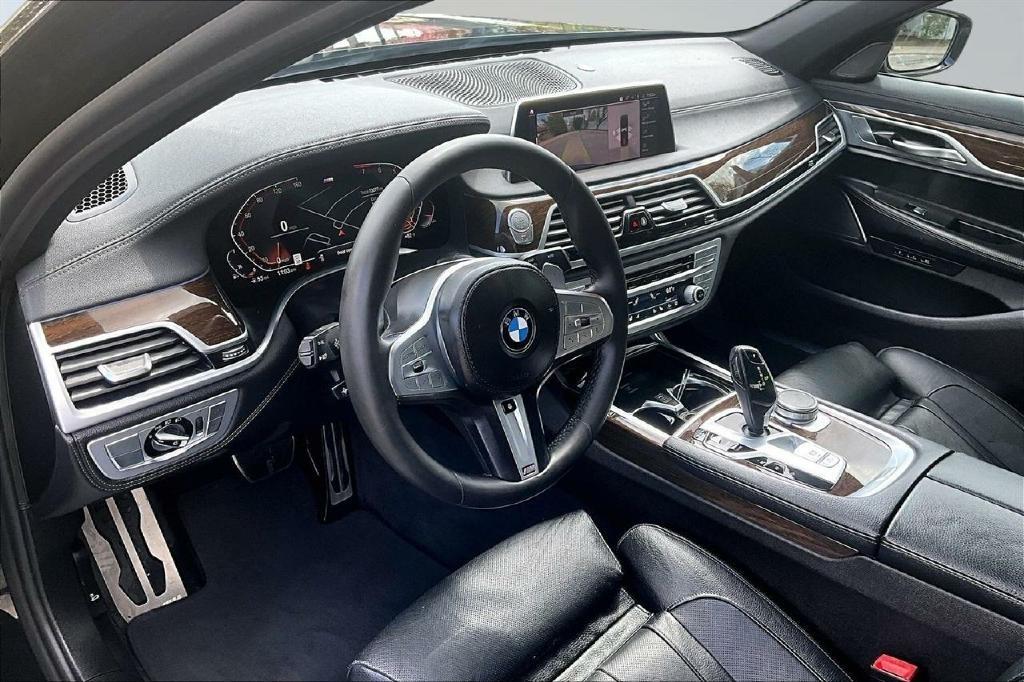 BMW 7-Series 740i 2020