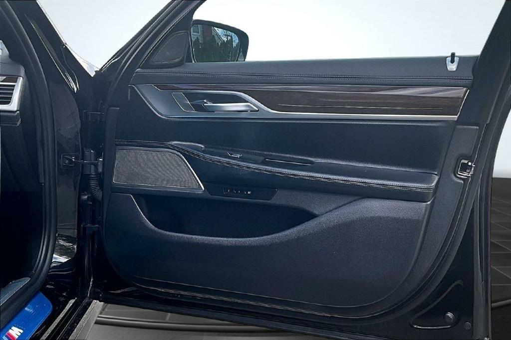 BMW 7-Series 740i 2020
