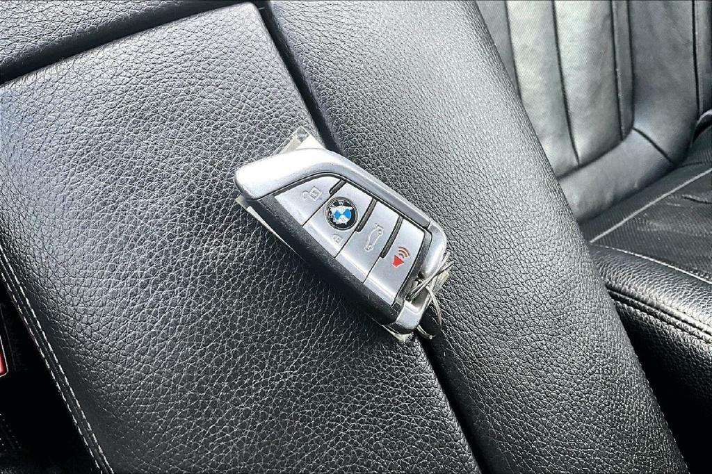 BMW 7-Series 740i 2020