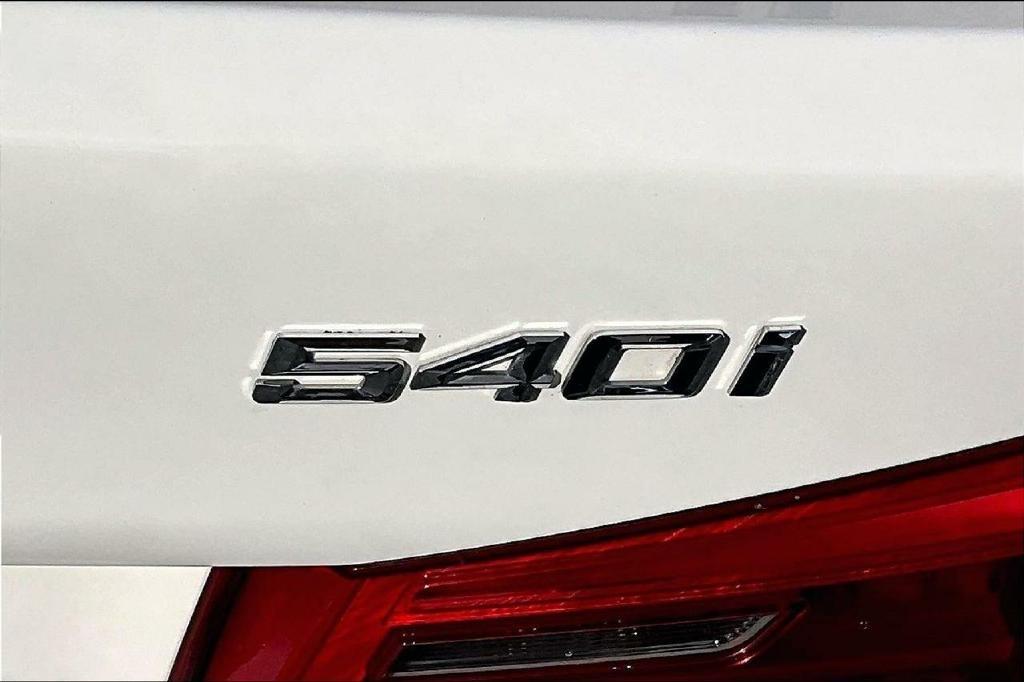 BMW 5-Series 540i 2020