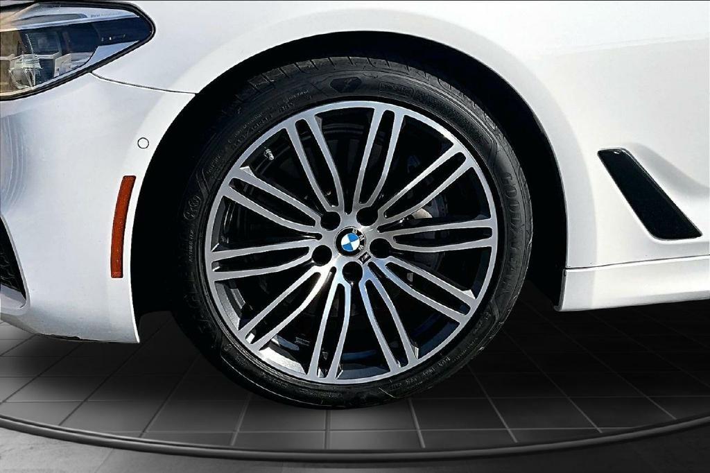 BMW 5-Series 540i 2020