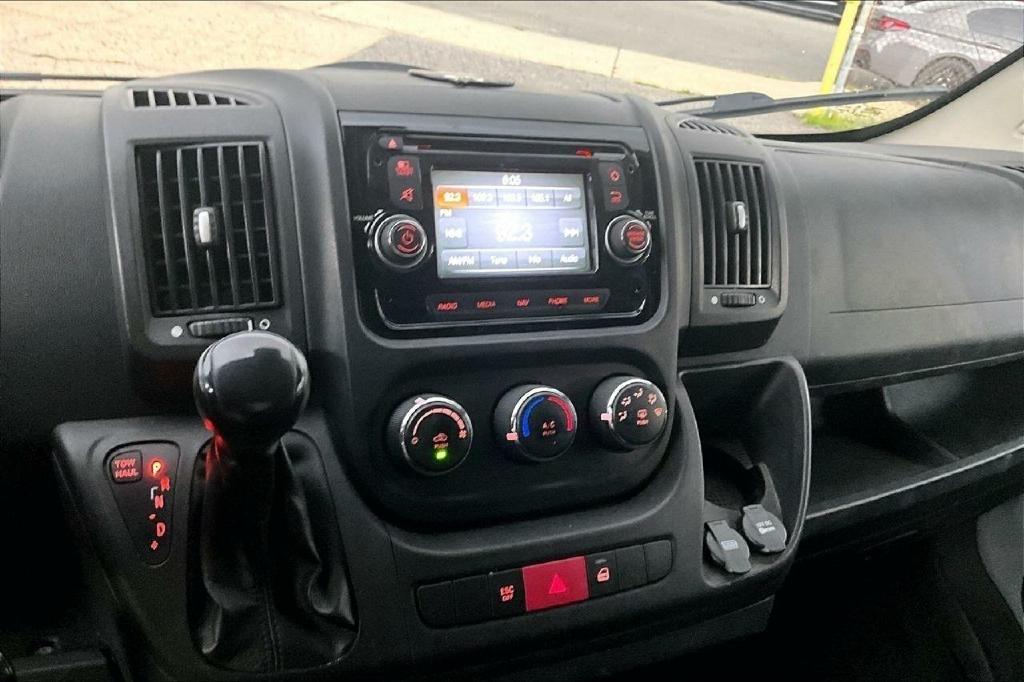 RAM Promaster 1500 High Roof Tradesman 136-in. WB 2015