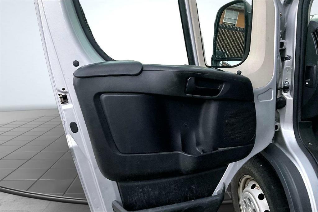 RAM Promaster 1500 High Roof Tradesman 136-in. WB 2015