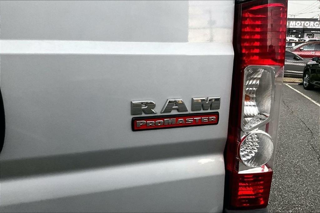 RAM Promaster 1500 High Roof Tradesman 136-in. WB 2015