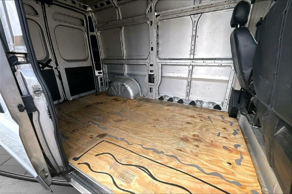 RAM Promaster 1500 High Roof Tradesman 136-in. WB 2015