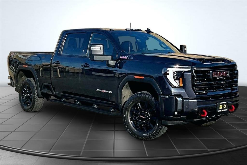 GMC Sierra 2500HD AT4 Crew Cab 4WD 2024
