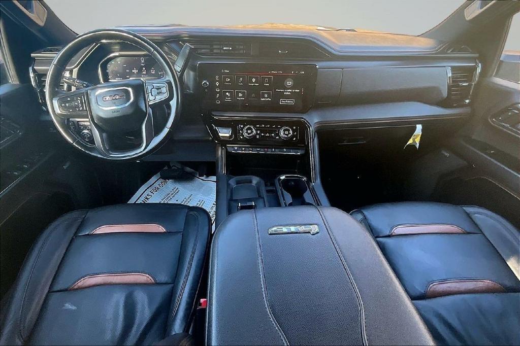 GMC Sierra 2500HD AT4 Crew Cab 4WD 2024