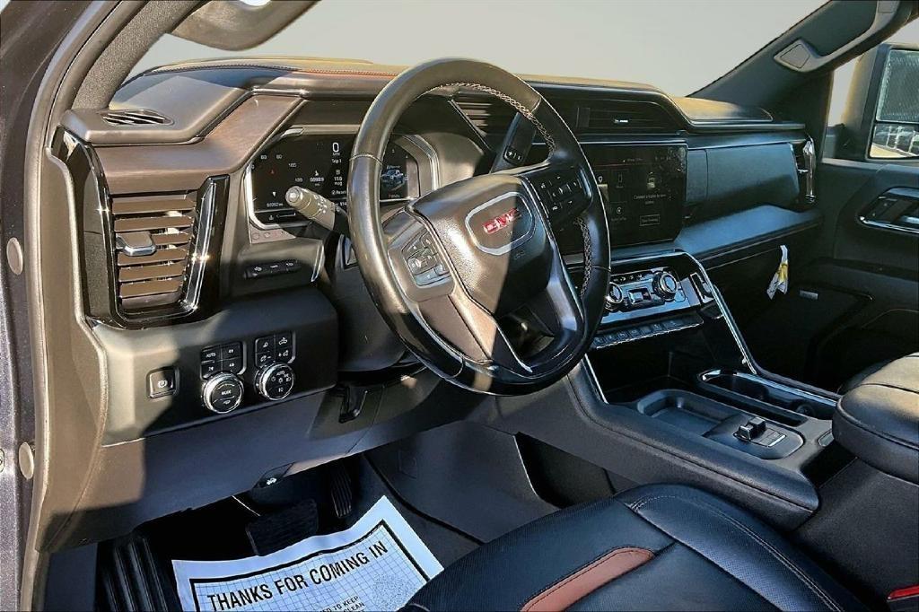 GMC Sierra 2500HD AT4 Crew Cab 4WD 2024