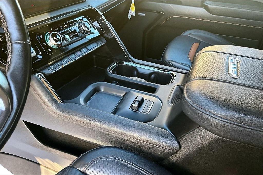 GMC Sierra 2500HD AT4 Crew Cab 4WD 2024