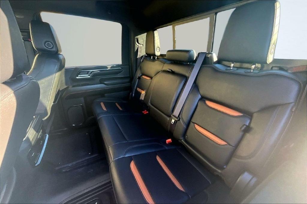 GMC Sierra 2500HD AT4 Crew Cab 4WD 2024