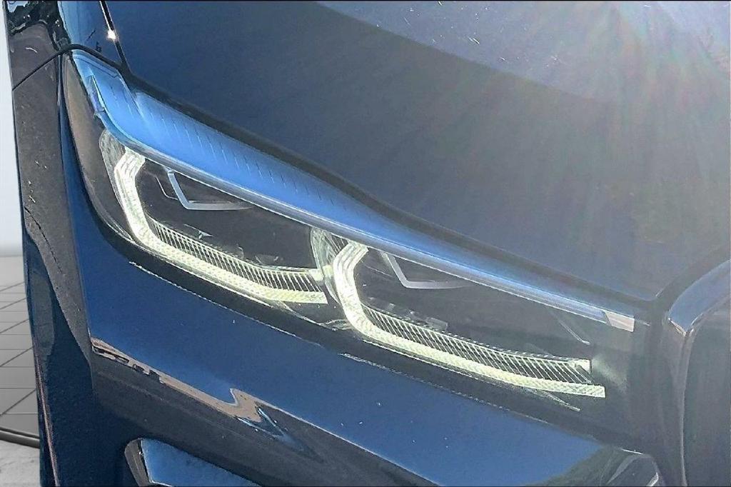 BMW 7-Series 750i xDrive 2021