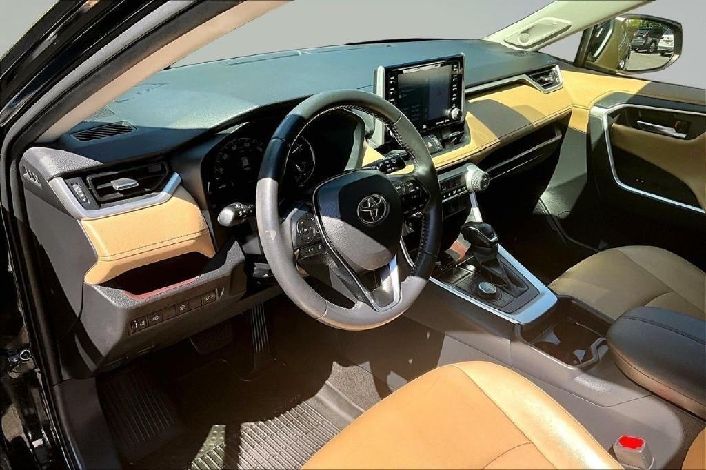 Toyota RAV4 Limited AWD 2019