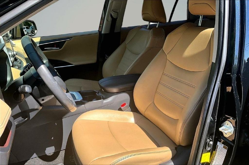 Toyota RAV4 Limited AWD 2019