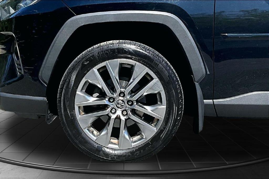 Toyota RAV4 Limited AWD 2019