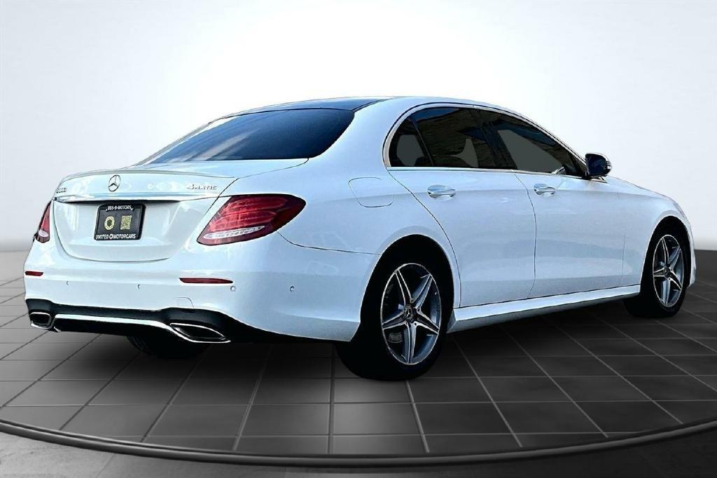 Mercedes-Benz E-Class E300 Luxury 4MATIC Sedan 2019