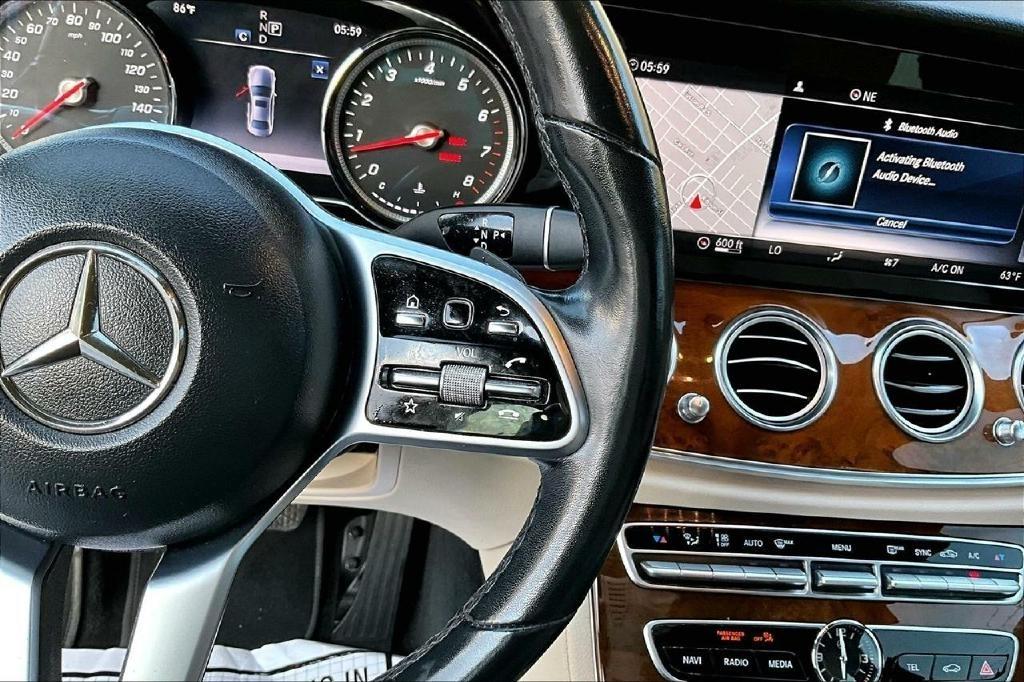 Mercedes-Benz E-Class E300 Luxury 4MATIC Sedan 2019