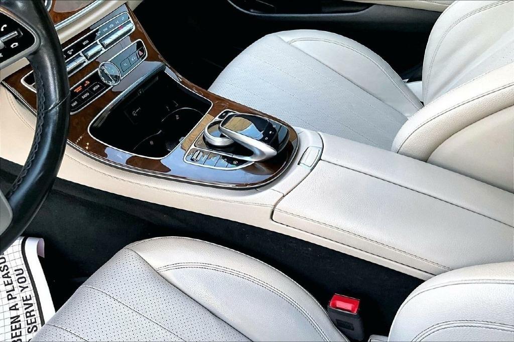 Mercedes-Benz E-Class E300 Luxury 4MATIC Sedan 2019